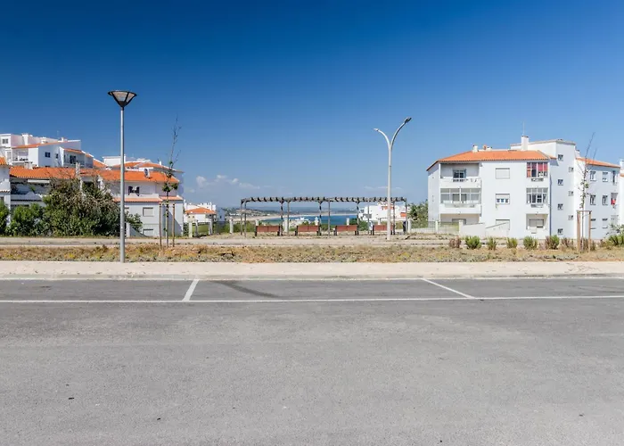 Casaluxo New 2br Pool View * Lagos