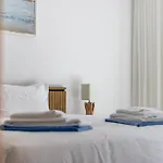Casaluxo New 2br Pool View Lagos