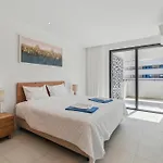 Casaluxo New 2br Pool View Lagos