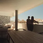 Casaluxo New 2br Pool View * Lagos