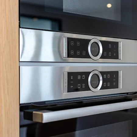 Casaluxo New 2br Pool View شقة