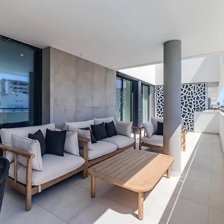 Casaluxo New 2br Pool View لاغوس