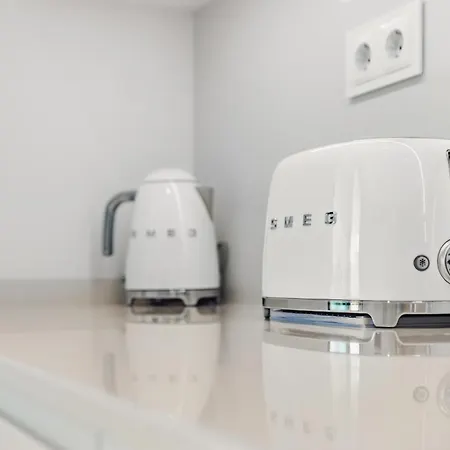 Casaluxo New 2br Pool View *