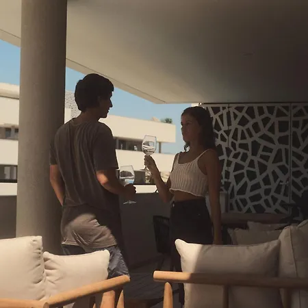 Casaluxo New 2br Pool View דירה *